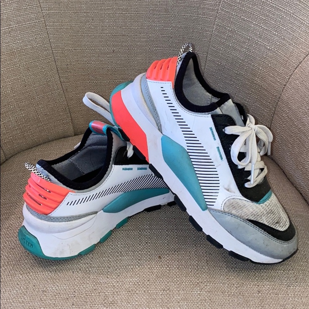 Women Puma Sneakers